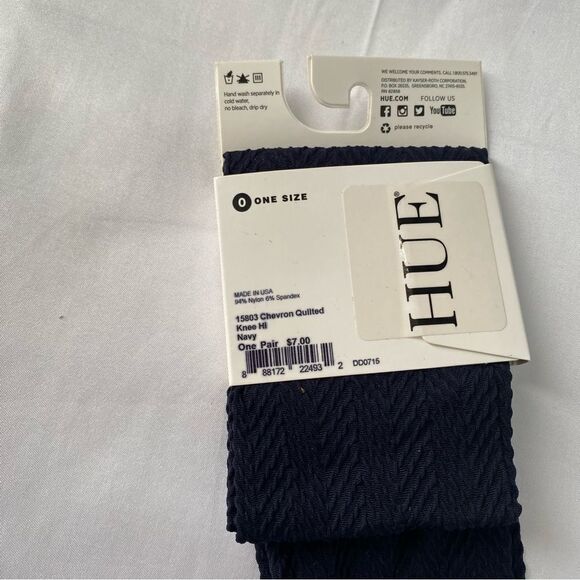 Hue Women's Chevron Quilted Knee High Socks Blue One Size - Picture 3 of 4